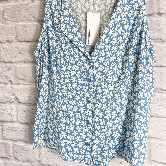 Reformation Jayne Floral Sleeveless Top NWT - Picture 7 of 10